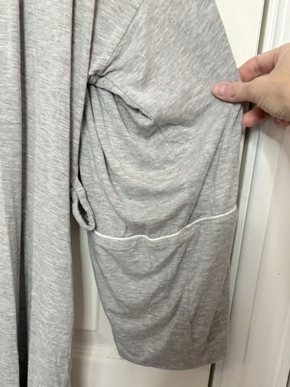Nordstrom Lingerie Mid Length Small Grey White Trim Robe Missing Tie Belt - Picture 3 of 7
